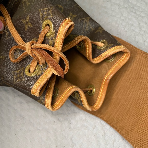 LOUIS VUITTON MINI MONTSOURIS BACKPACK HAND BAG - Picture 6 of 9